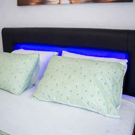 Mili's * Saranda